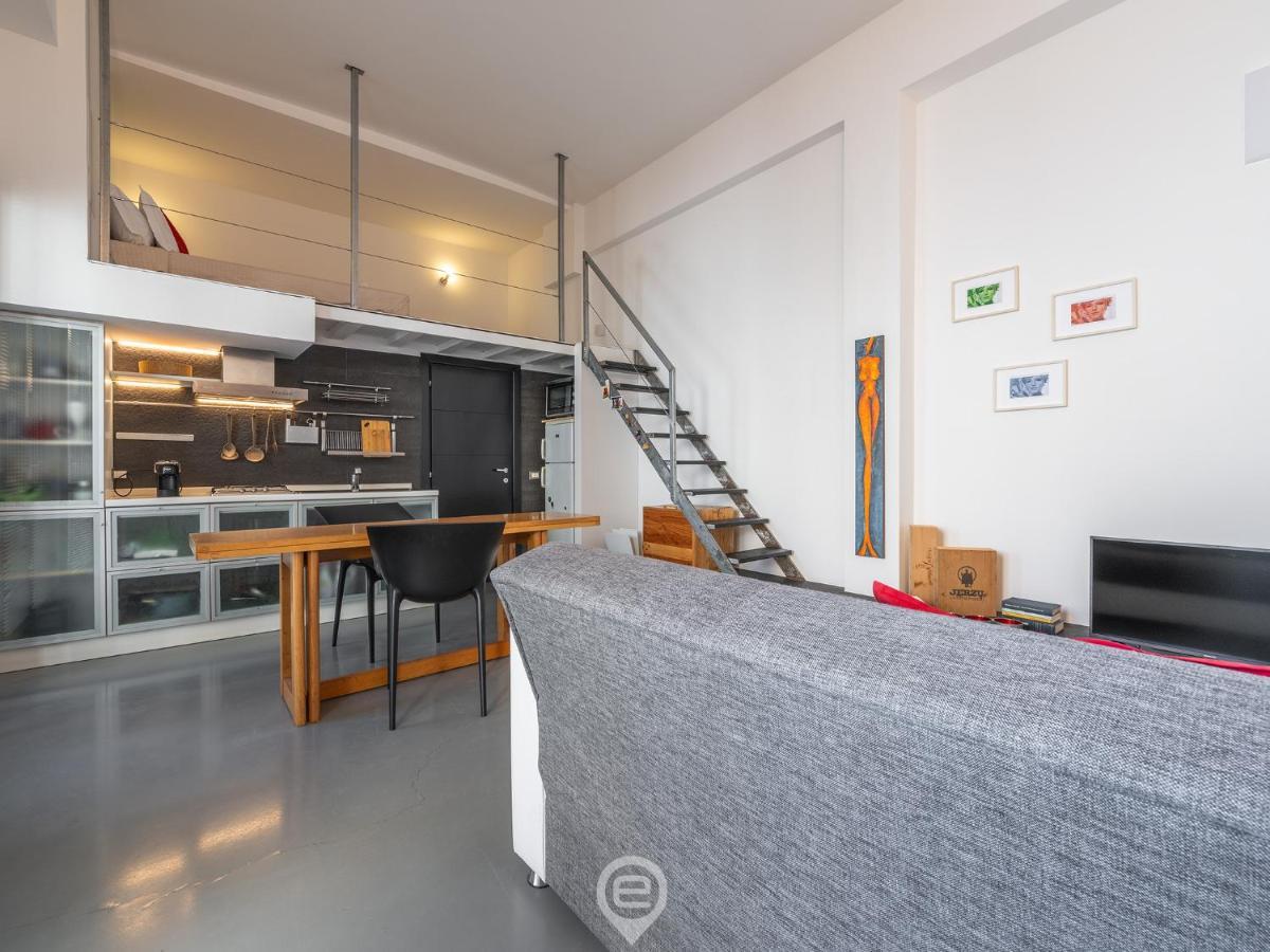 The Bright Apartment